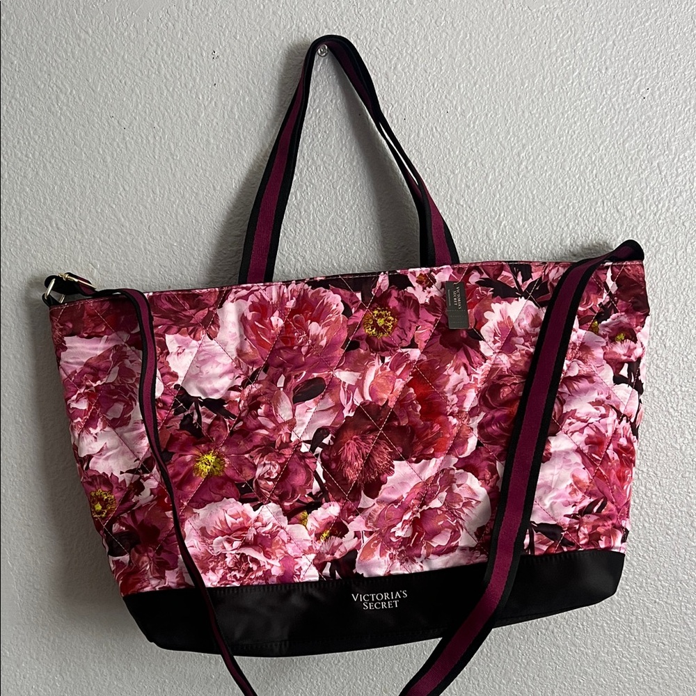 Victoria's Secret Pink Floral Quilted Tote with Black Trim NEW